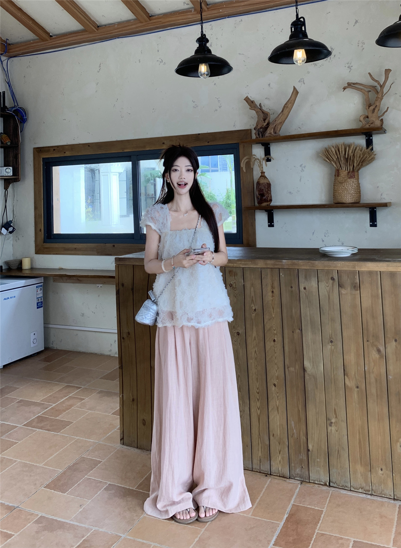 IA698G6P3TG_5.jpg